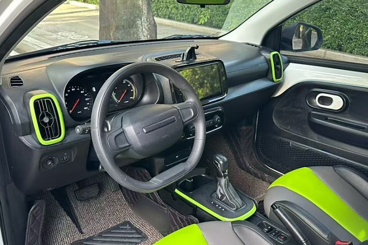 Used Roewe Clever 2020 Urban Style Edition Interior 9
