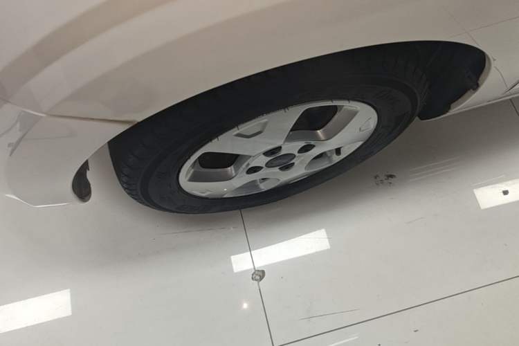 Used Roewe Clever 2020 Urban Style Edition Left Front Wheel Hub