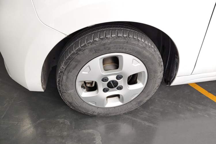 Used Roewe Clever 2020 Urban Style Edition Left Front Wheel Hub