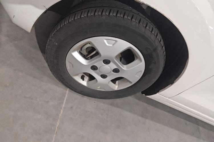 Used Roewe Clever 2020 Urban Style Edition Left Front Wheel Hub