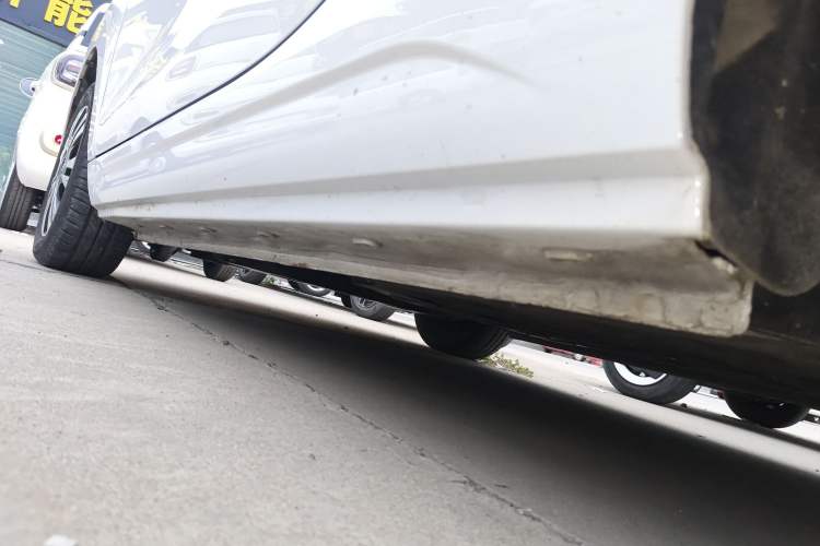 Used Roewe Clever 2020 Urban Style Edition Left Side Sill
