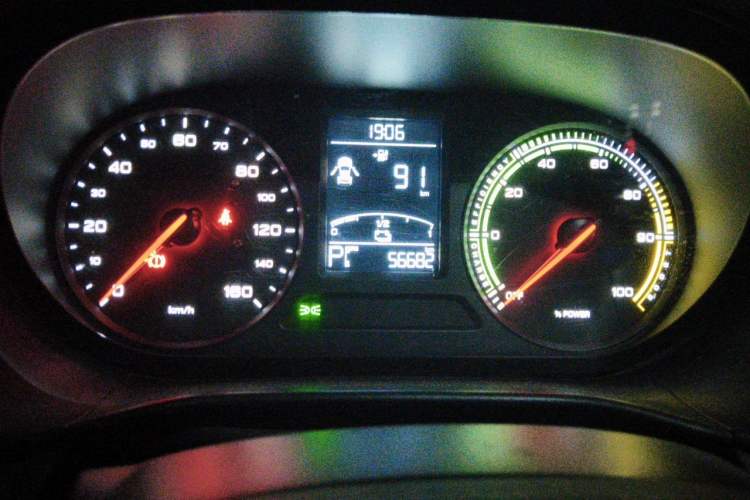 Used Roewe Clever 2020 Urban Style Edition Odometer Close Up