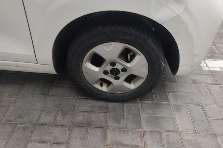 Used Roewe Clever 2020 Urban Style Edition Right Front Wheel Hub