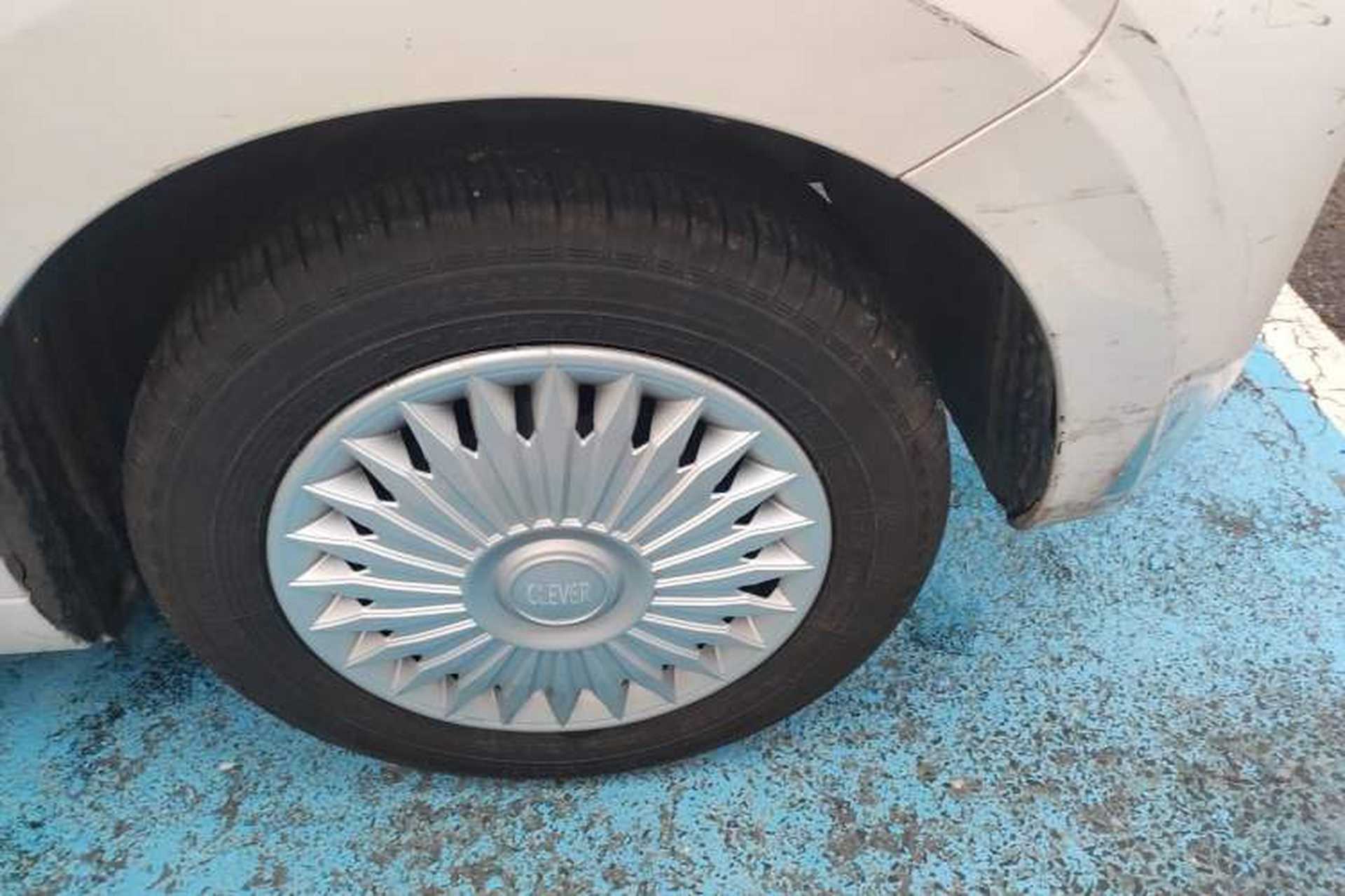 Used Roewe Clever 2020 Urban Style Edition Right Front Wheel Hub