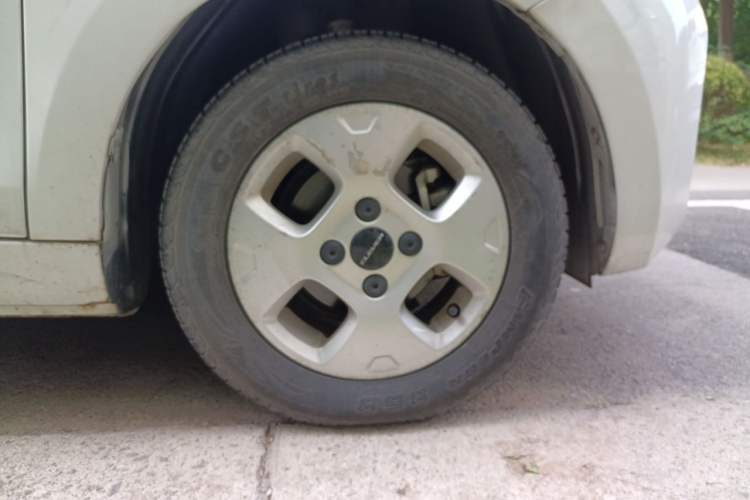 Used Roewe Clever 2020 Urban Style Edition Right Front Wheel Hub