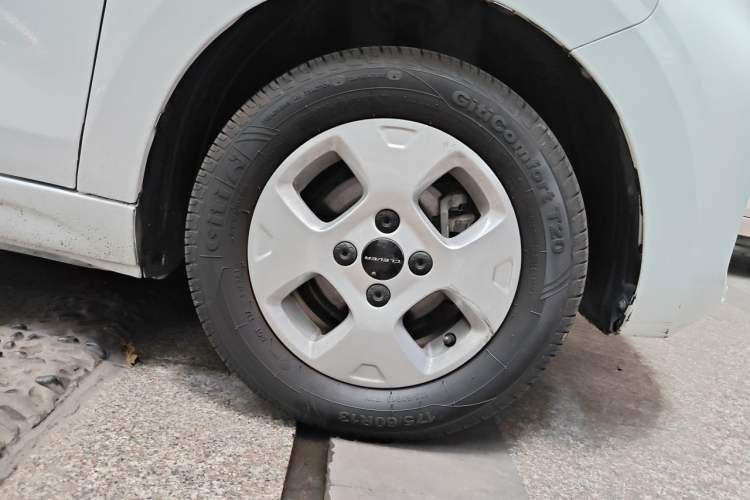 Used Roewe Clever 2020 Urban Style Edition Right Front Wheel Hub