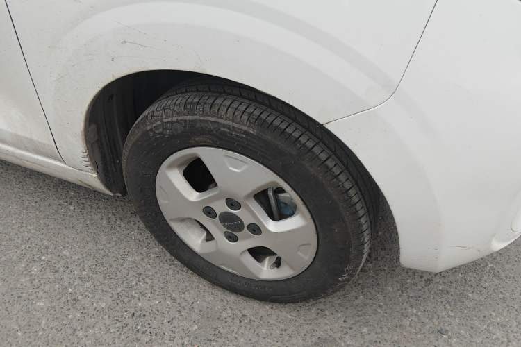 Used Roewe Clever 2020 Urban Style Edition Right Front Wheel Hub