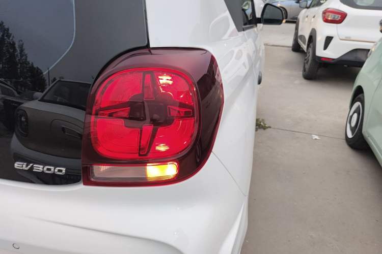 Used Roewe Clever 2020 Urban Style Edition Right Rear Taillight