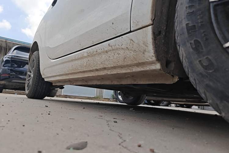 Used Roewe Clever 2020 Urban Style Edition Right Side Sill