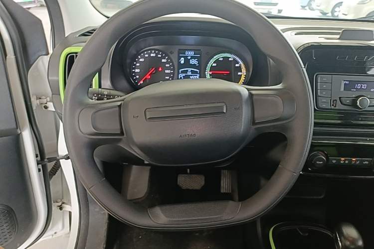 Used Roewe Clever 2020 Urban Style Edition Steering Wheel