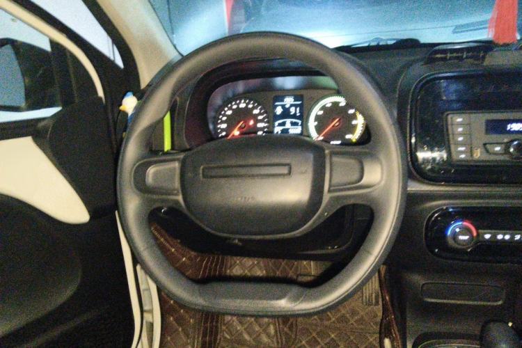 Used Roewe Clever 2020 Urban Style Edition Steering Wheel