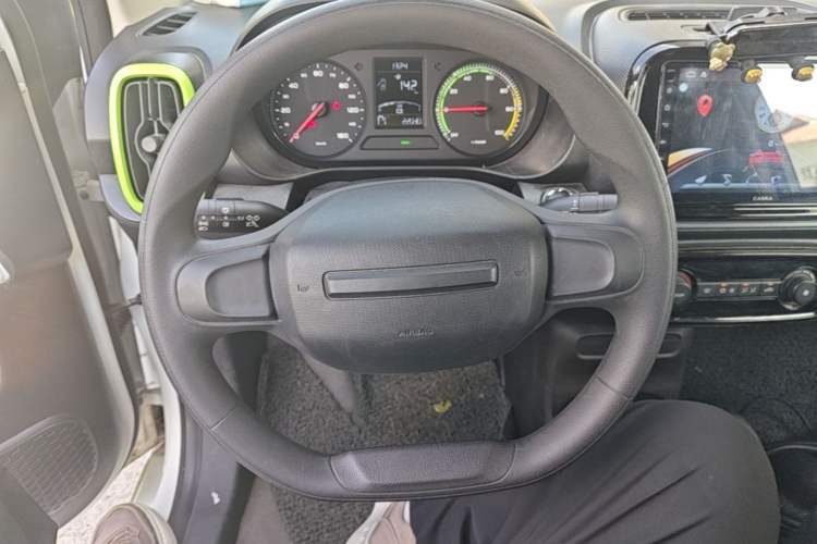 Used Roewe Clever 2020 Urban Style Edition Steering Wheel