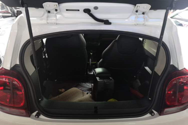 Used Roewe Clever 2020 Urban Style Edition Trunk