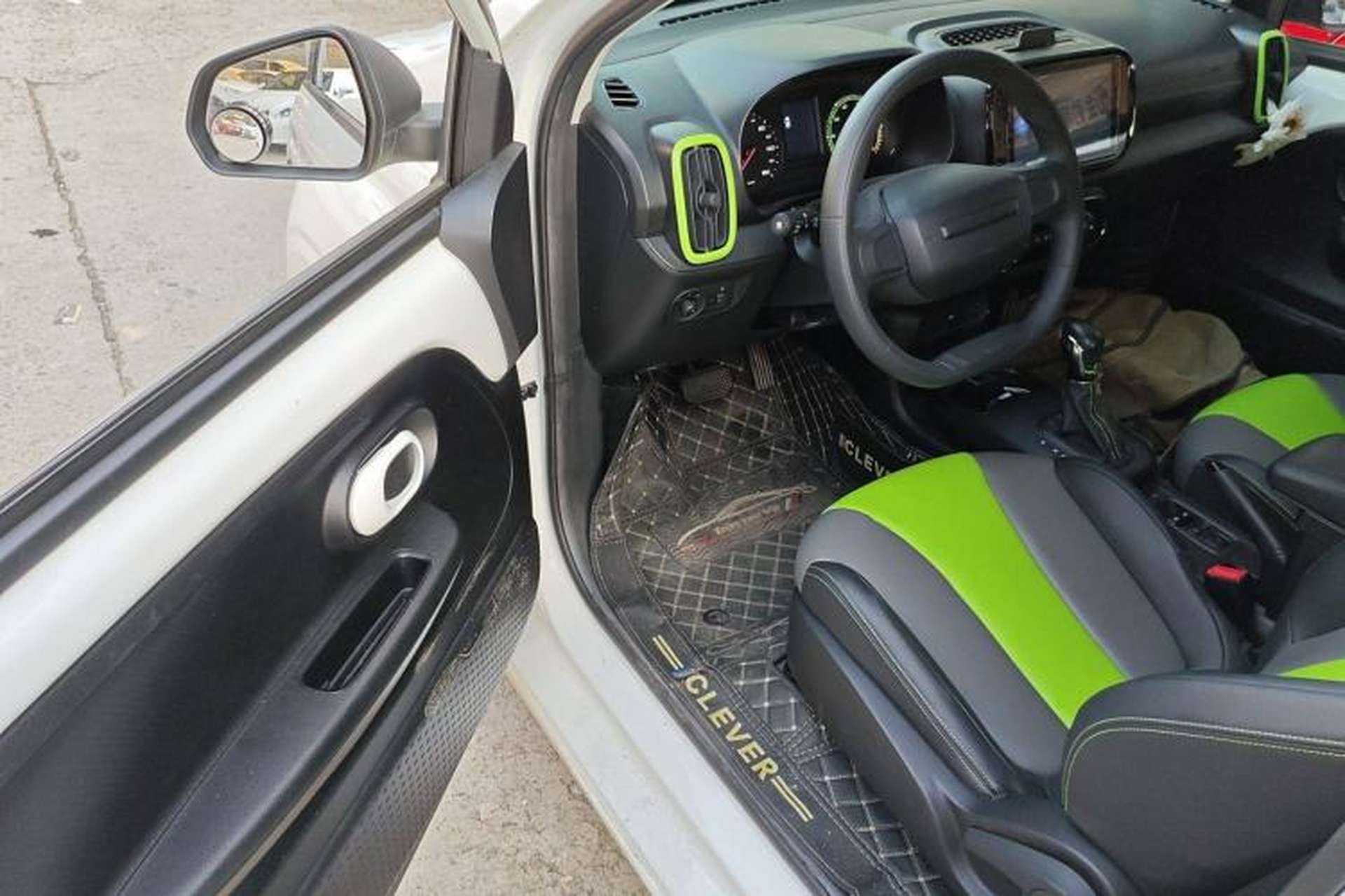 Used Roewe Clever 2021 302km Excellence Edition Driver Seat