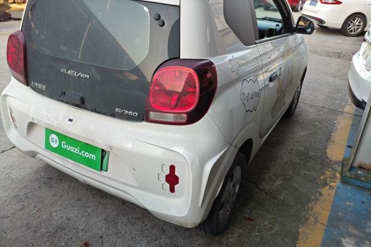 Used Roewe Clever 2021 302km Excellence Edition Right Rear Taillight