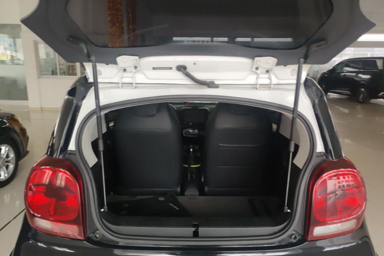 Used Roewe Clever 2021 302km Excellence Edition Trunk