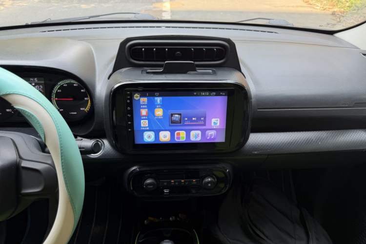 Used Roewe Clever 2021 302km Excellence Edition Audio And AC Panel