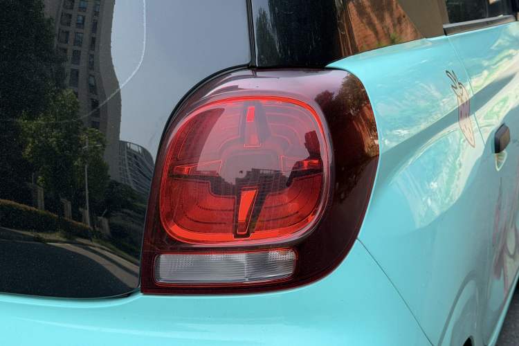 Used Roewe Clever 2021 302km Excellence Edition Right Rear Taillight