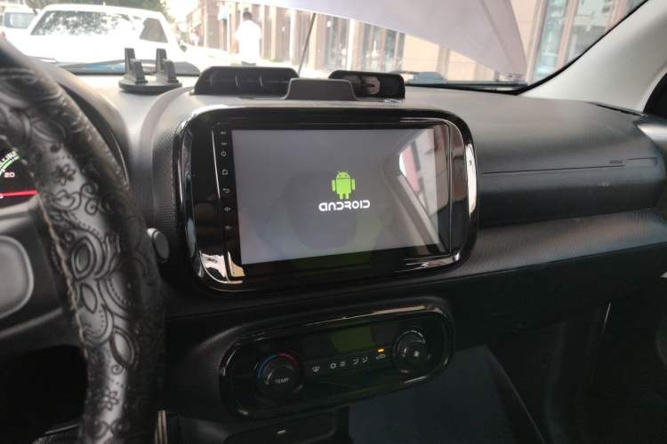 Used Roewe Clever 2021 302km Excellence Edition Audio And AC Panel