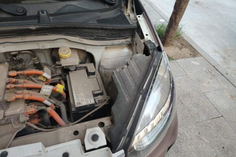 Used Roewe Clever 2021 302km Excellence Edition Engine Bay Left