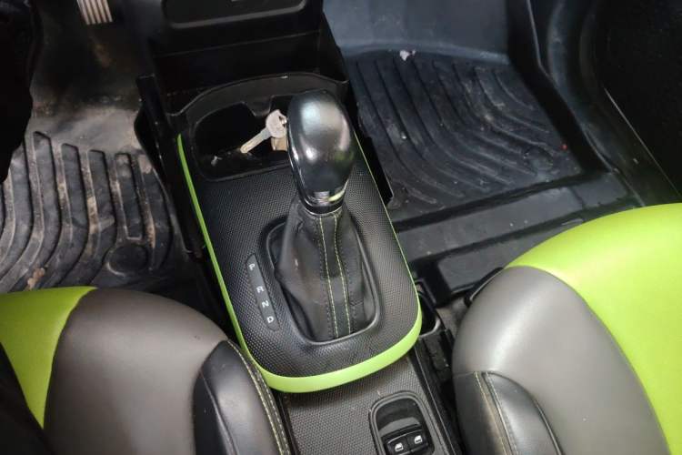 Used Roewe Clever 2021 302km Excellence Edition Gear Lever