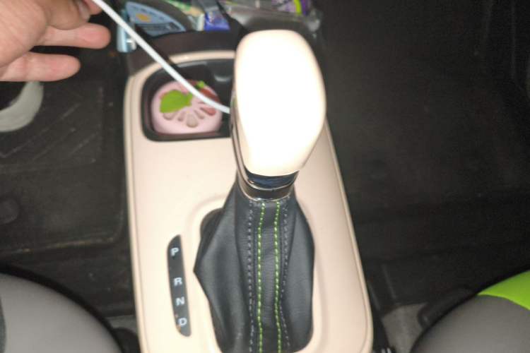 Used Roewe Clever 2021 302km Excellence Edition Gear Lever