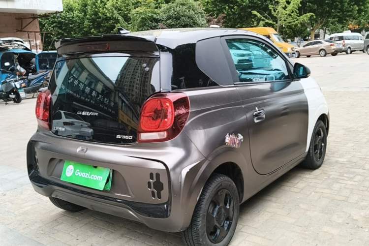 Used Roewe Clever 2021 302km Excellence Edition Rear Right 45 Deg