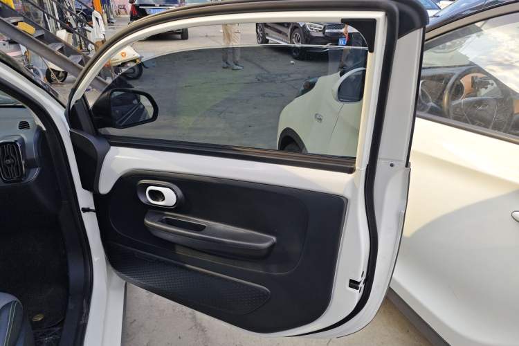 Used Roewe Clever 2021 302km Excellence Edition Right Front Door Interior
