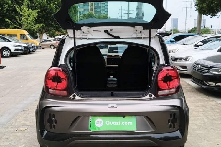 Used Roewe Clever 2021 302km Excellence Edition Trunk