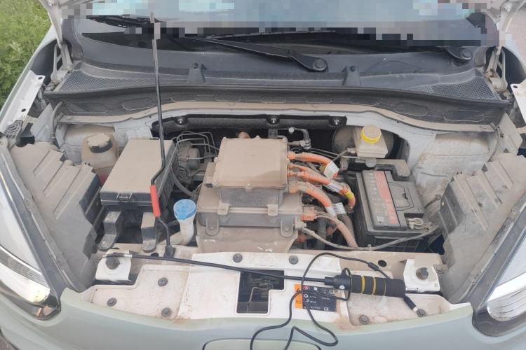 Used Roewe Clever 2021 302 km New Four-Seater Super-Efficient Version Engine Bay