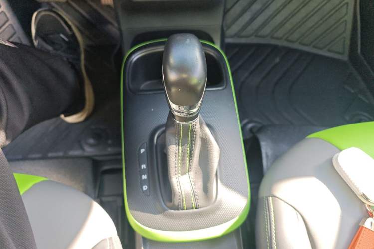 Used Roewe Clever 2021 302km All-Round Version Gear Lever