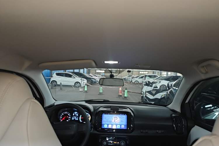 Used Roewe Clever 2021 302km All-Round Version Headliner