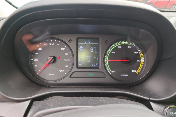 Used Roewe Clever 2021 302 km New Four-Seater Super-Efficient Version Instrument Cluster
