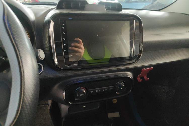 Used Roewe Clever 2021 302km All-Round Version Interior 6