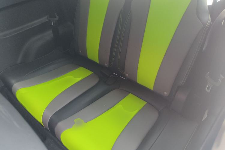 Used Roewe Clever 2021 302 km New Four-Seater Super-Efficient Version Left Rear Seat