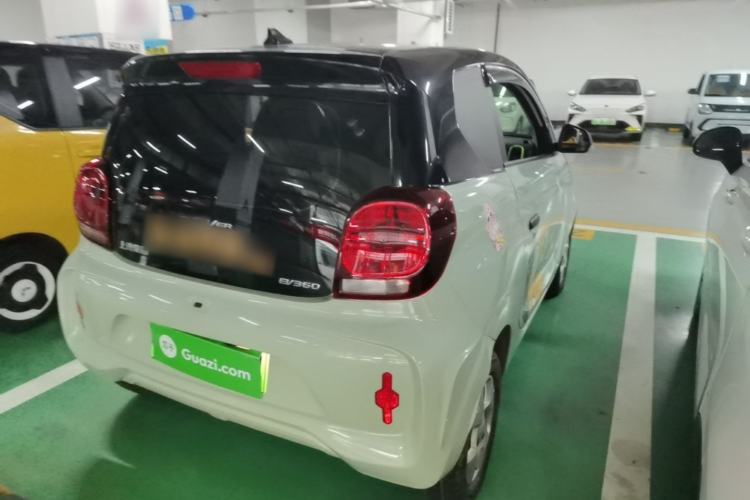 Used Roewe Clever 2021 302km All-Round Version Rear Right 45 Deg