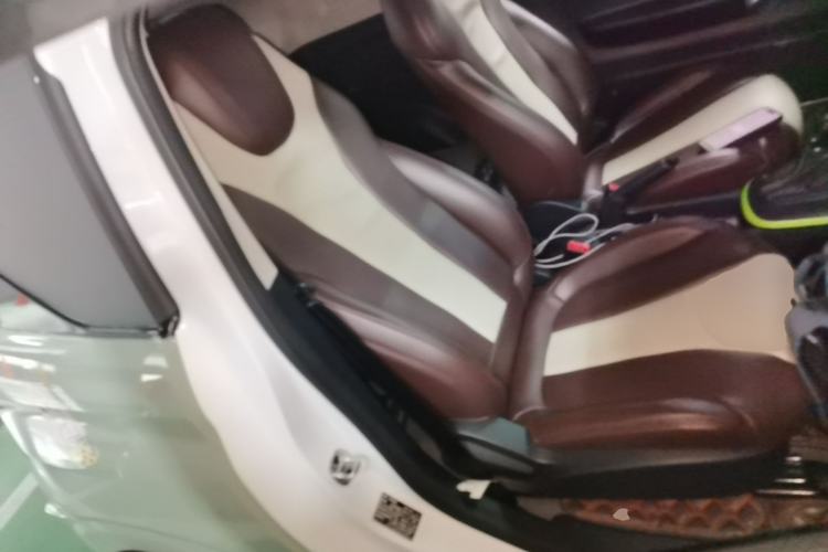 Used Roewe Clever 2021 302km All-Round Version Right Front Seat