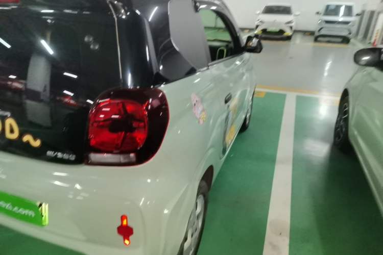 Used Roewe Clever 2021 302km All-Round Version Right Rear Taillight