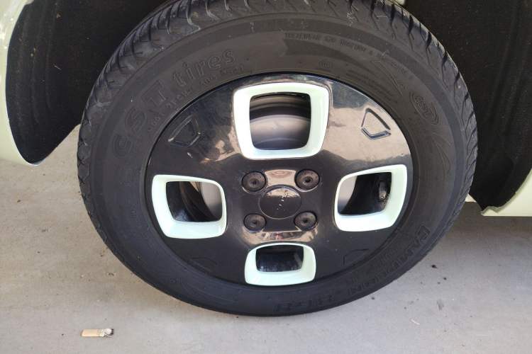 Used Roewe Clever 2021 302km Excellence Edition Right Rear Wheel Hub