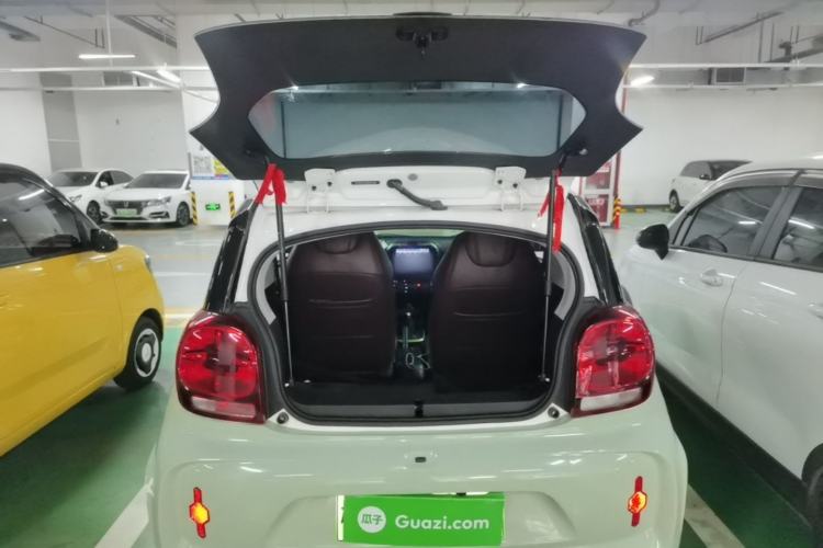 Used Roewe Clever 2021 302km All-Round Version Trunk