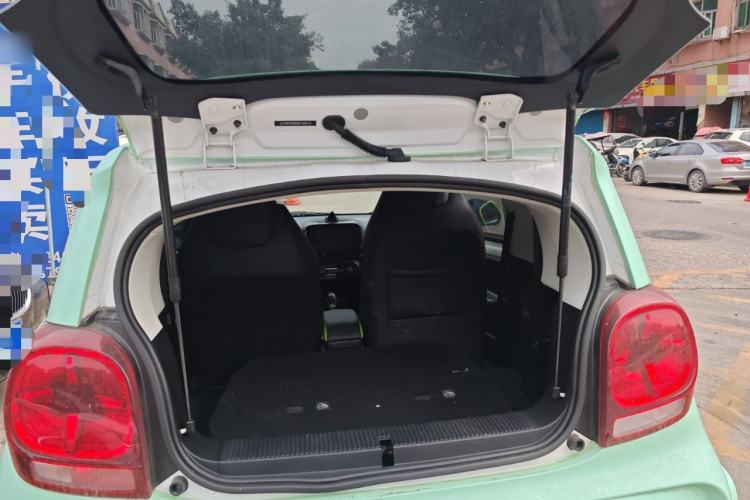 Used Roewe Clever 2021 302 km New Four-Seater Super-Efficient Version Trunk