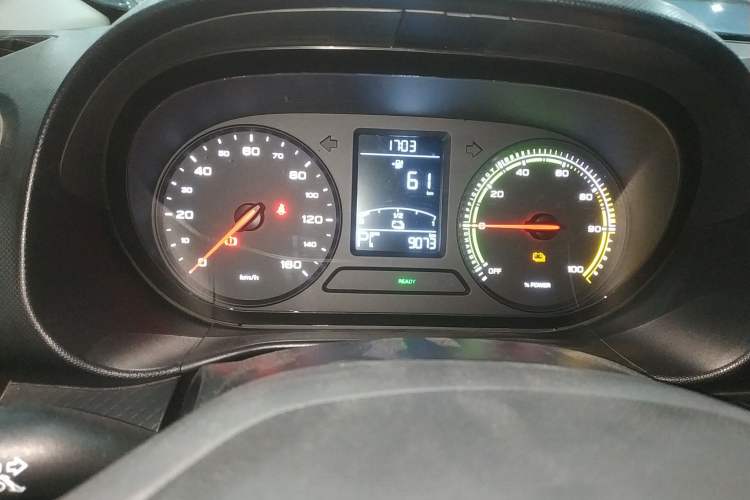 Used Roewe Clever 2021 302 km New Four-Seater Super-Efficient Version Instrument Cluster