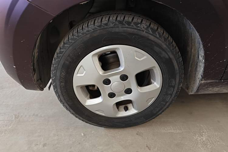 Used Roewe Clever 2021 302km Excellence Edition Left Front Wheel Hub