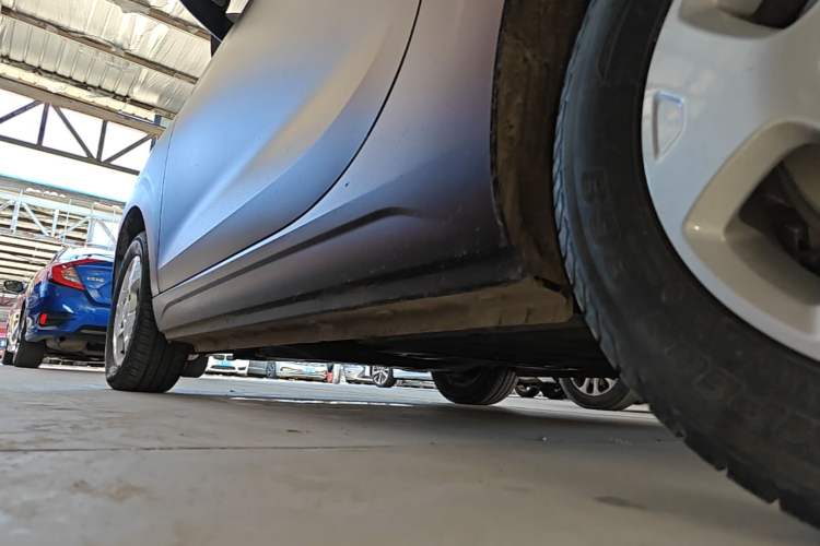 Used Roewe Clever 2021 302km Excellence Edition Left Side Sill