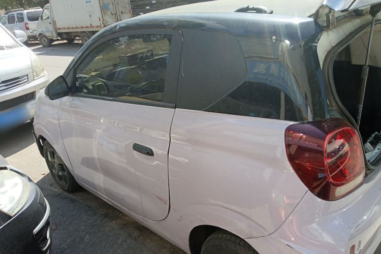 Used Roewe Clever 2021 302 km New Four-Seater Super-Efficient Version Rear Left 45 Deg