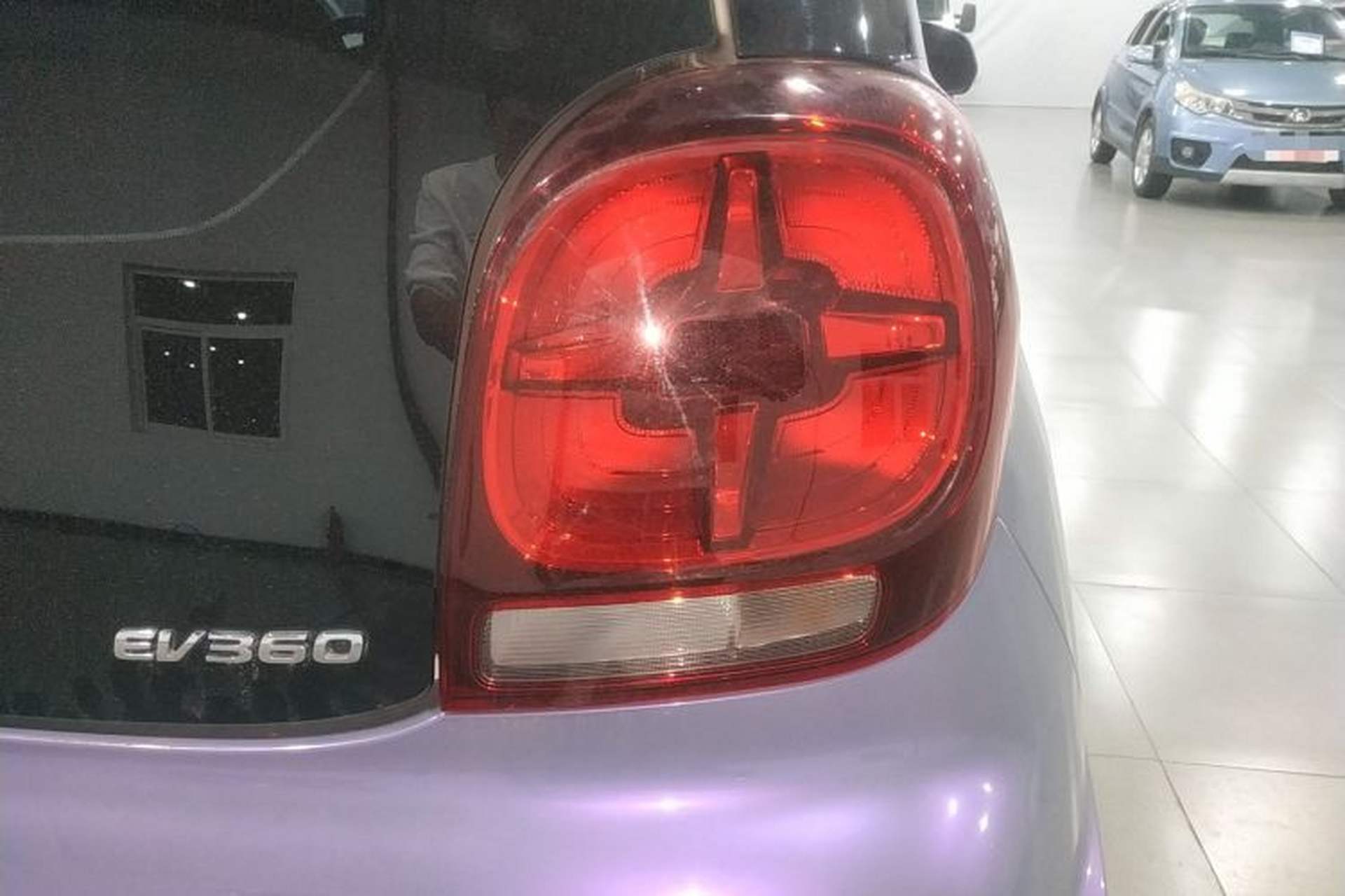 Used Roewe Clever 2021 302 km New Four-Seater Super-Efficient Version Right Rear Taillight