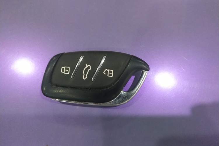 Used Roewe Clever 2021 302 km New Four-Seater Super-Efficient Version Vehicle Key