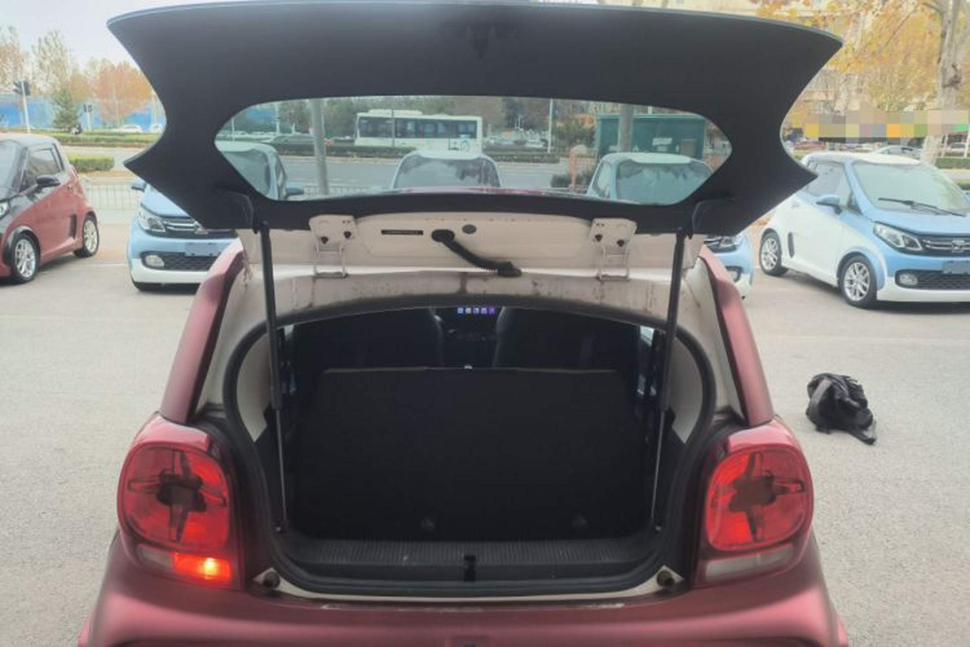 Used Roewe Clever 2021 302 km New Four-Seater Super-Efficient Version Trunk
