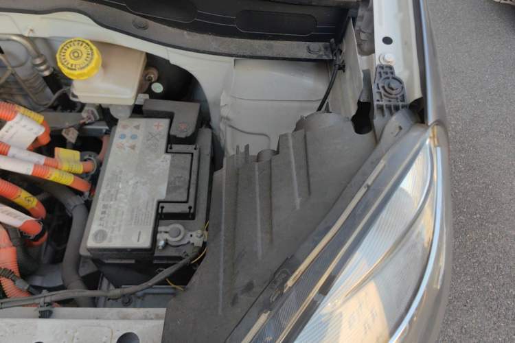 Used Roewe Clever 2021 302km Excellence Edition Engine Bay Left