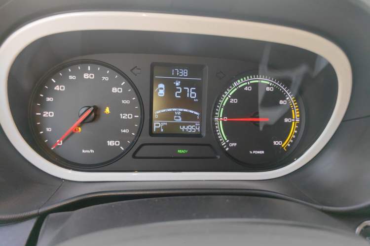 Used Roewe Clever 2021 302km Excellence Edition Odometer Close Up